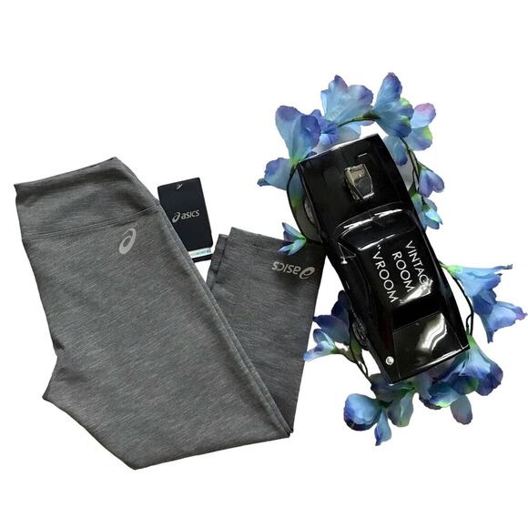 ASICS NWT Performance Capri Women S - Picture 1 of 10